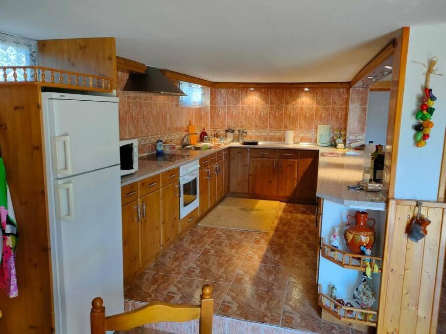 Vivienda De Uso Turistico En Entorno Maravilloso Huerta Del Rey Екстер'єр фото